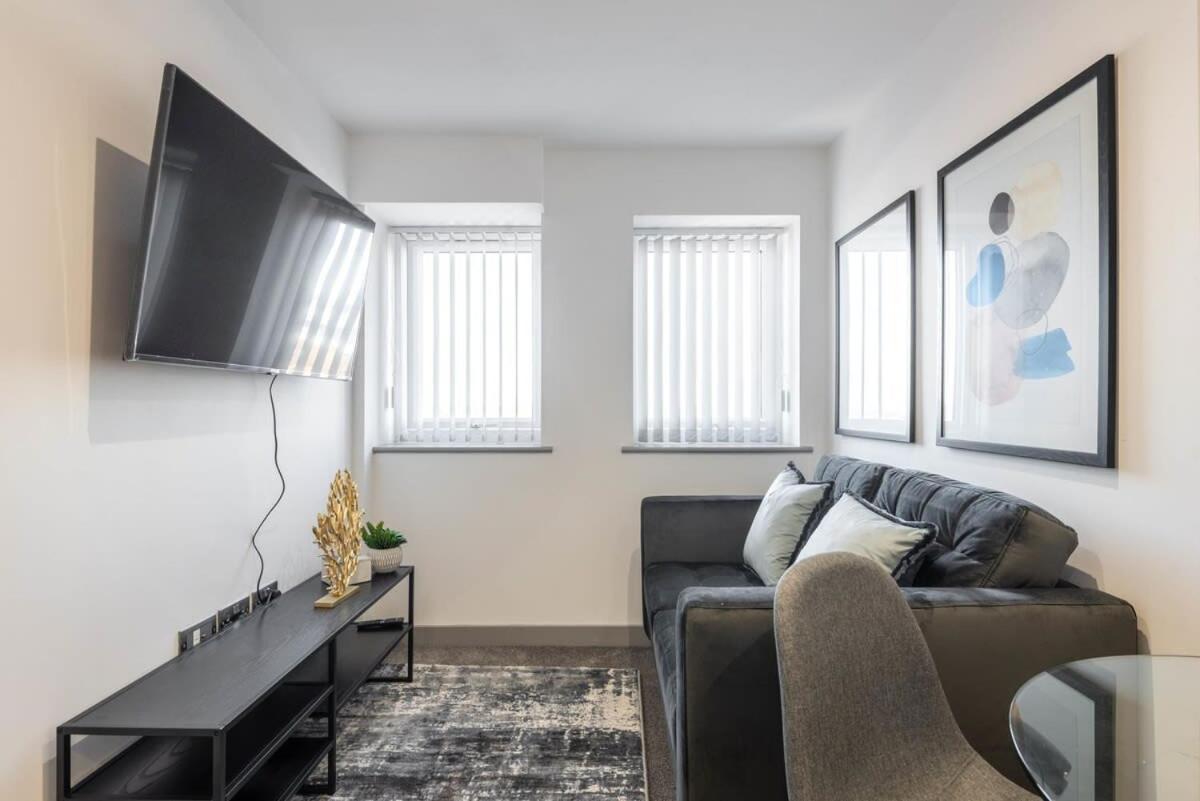 Apartment Contemporary 1 Bedroom In Hull